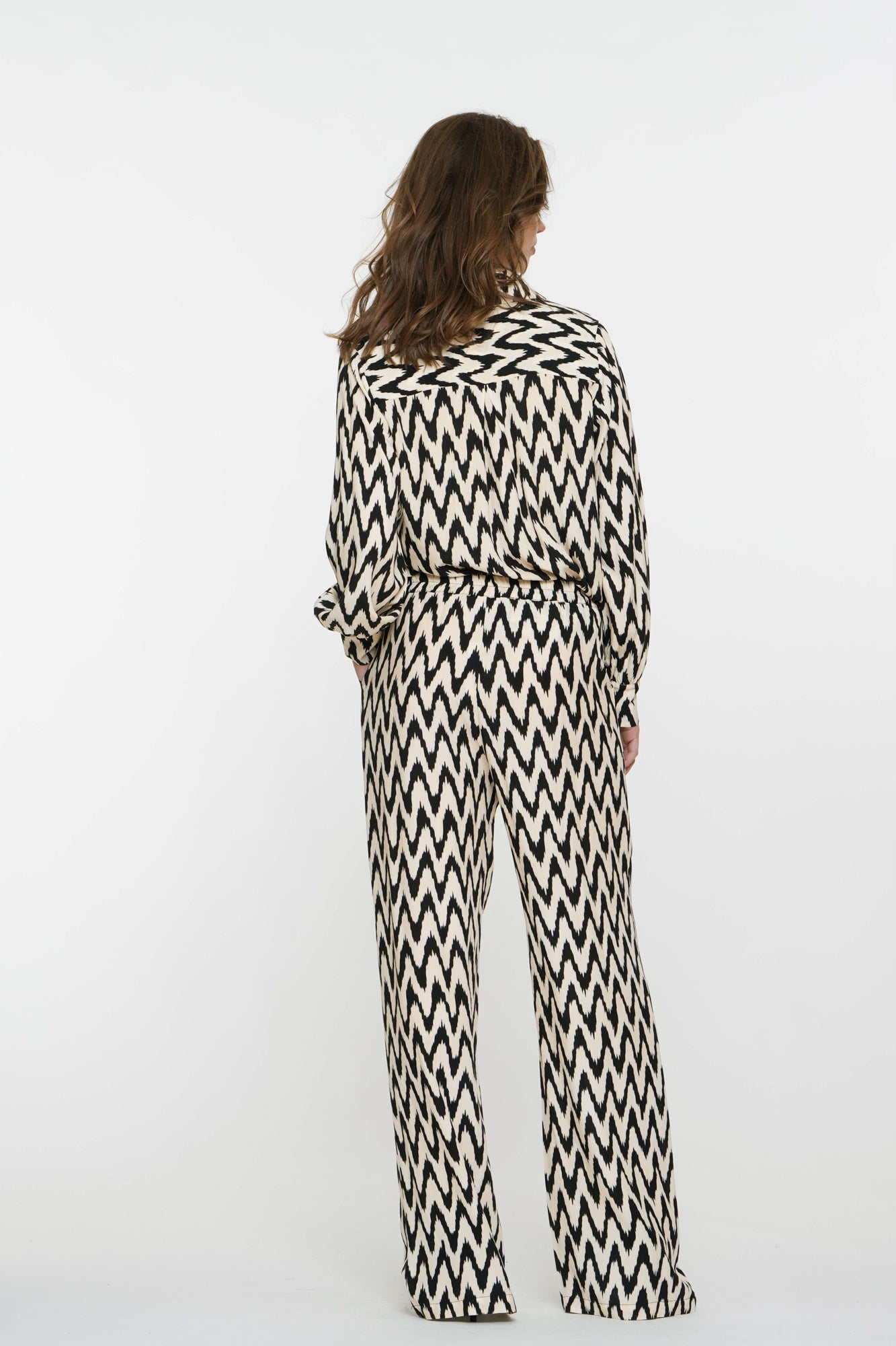 Geisha dames broek met zigzag print