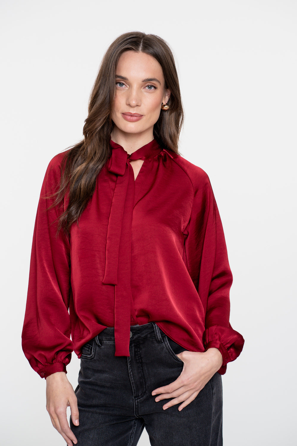 Geisha dames satin look blouse met strikdetail