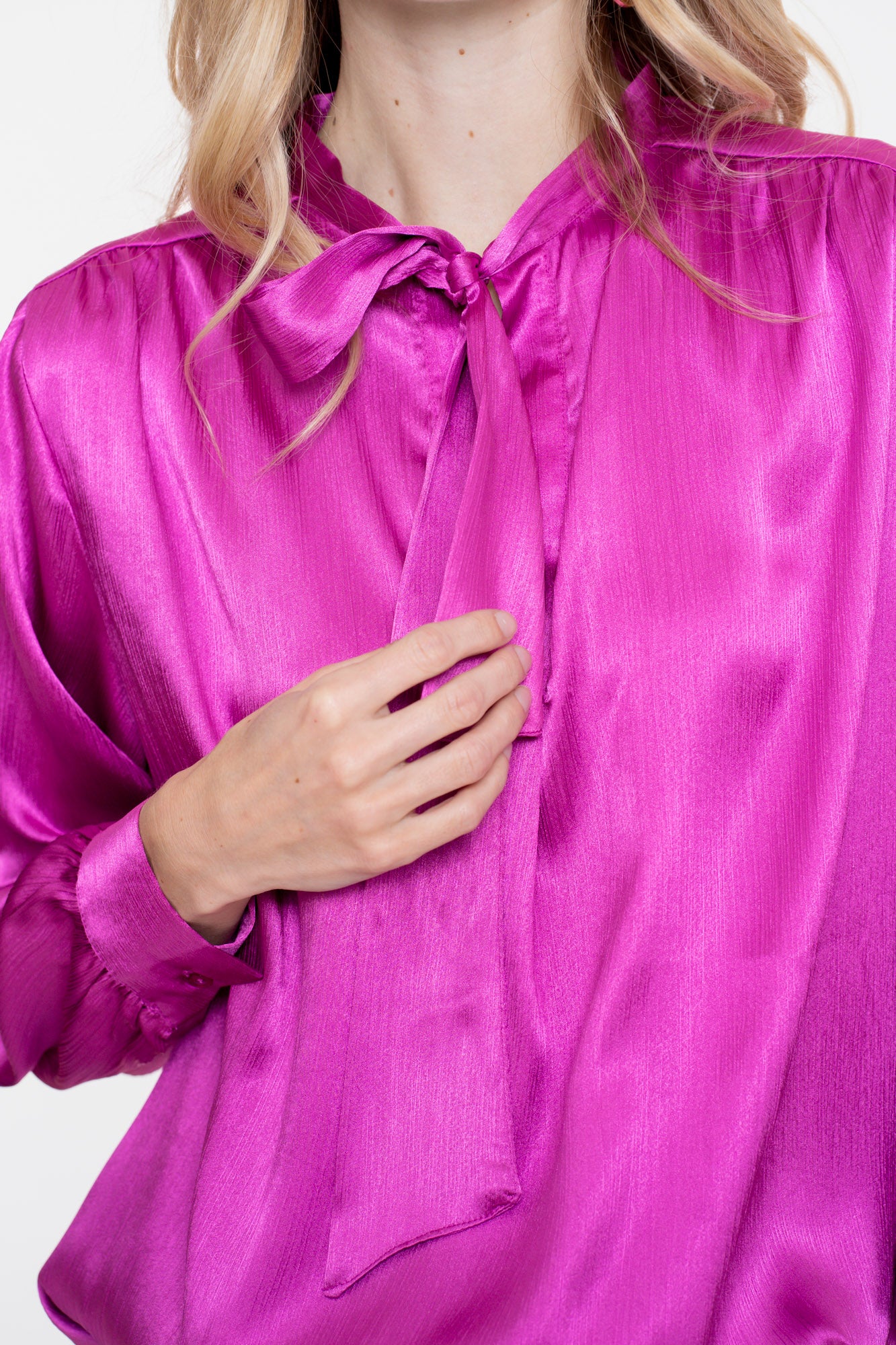 Geisha dames satin look top met strikdetail