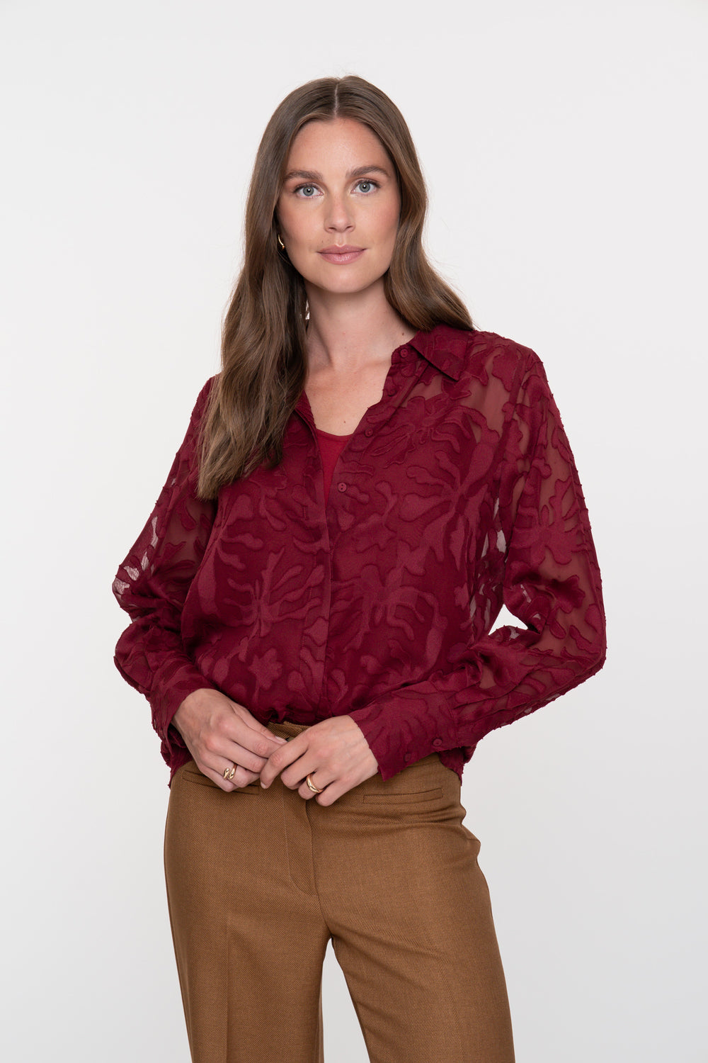 Geisha dames blouse met see-through stof en reliëfdesign