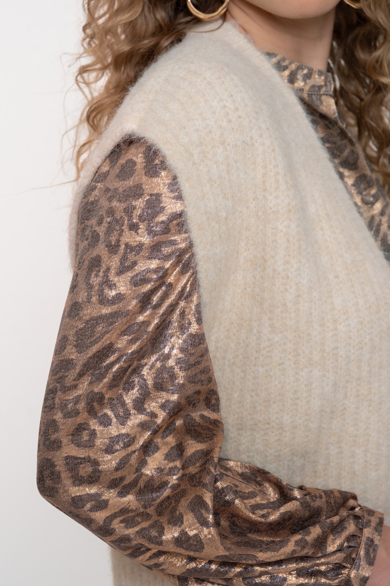 Geisha dames getailleerde blouse met leopard glans