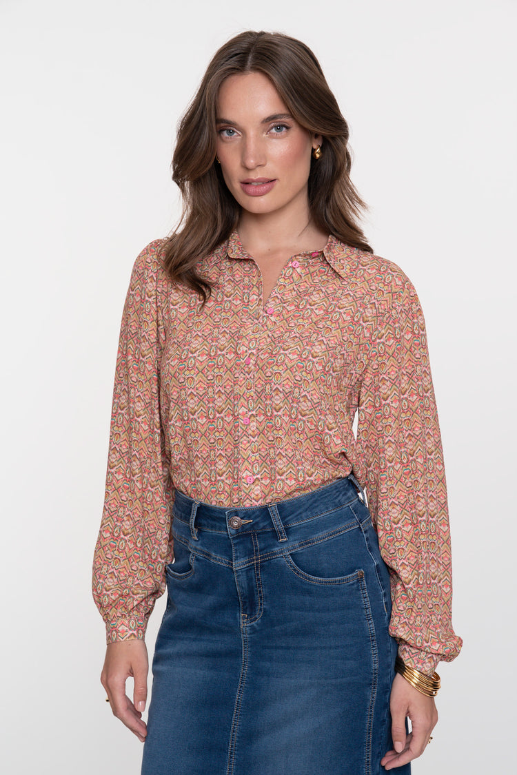 Geisha dames blouse met kleurrijke dessin