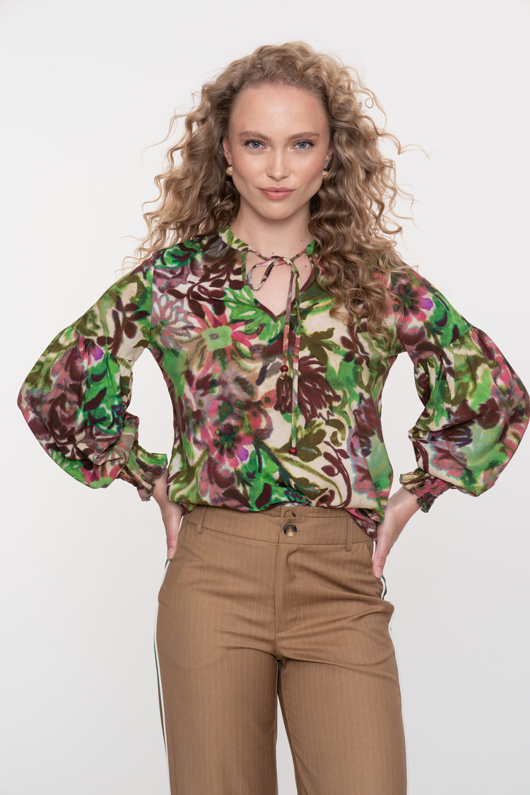 Geisha dames floral blouse met pofmouwen en aquarelprint