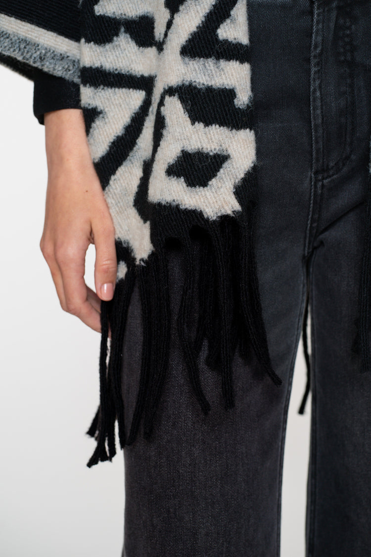 Geisha dames jacquard poncho met franjes