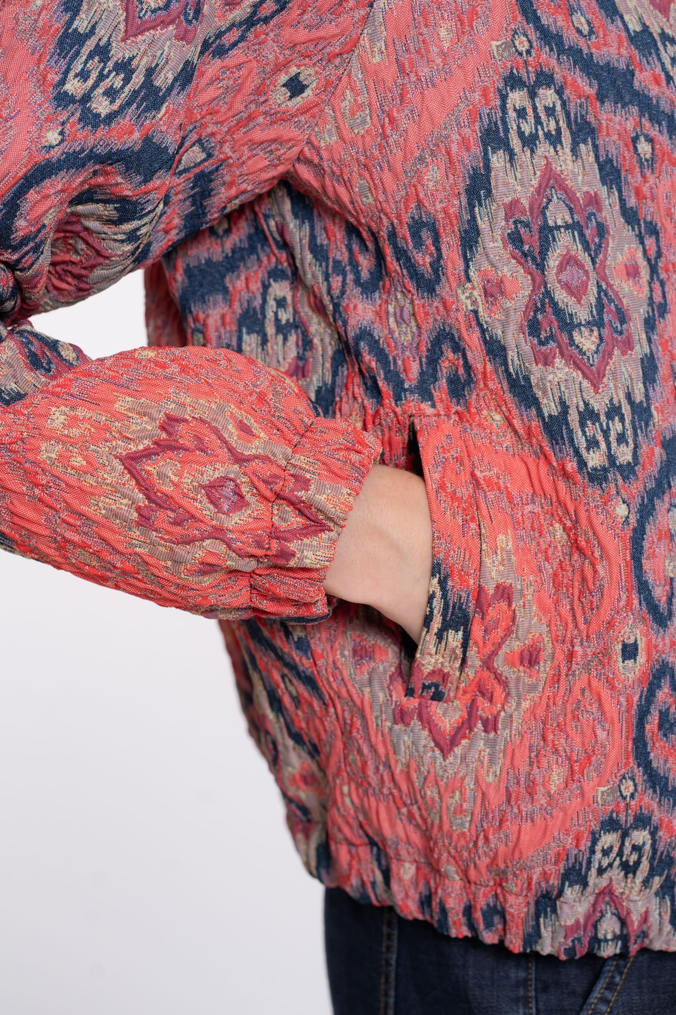 Geisha dames jasje met kleurrijke Paisleyprint