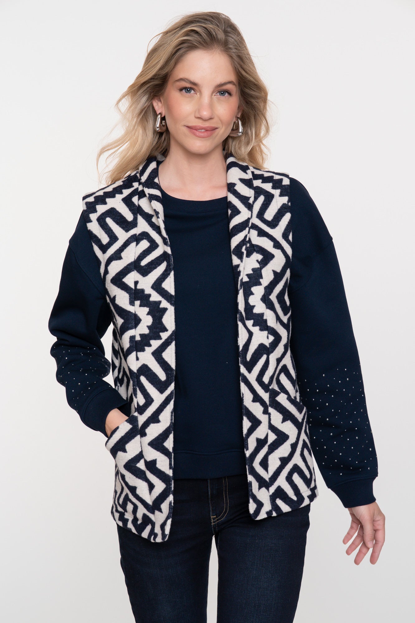 Geisha dames modern layering gilet in zwart-wit