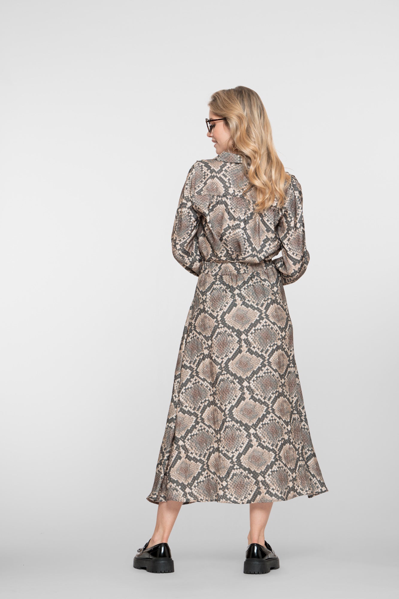 Geisha dames maxi-rok met slangenprint