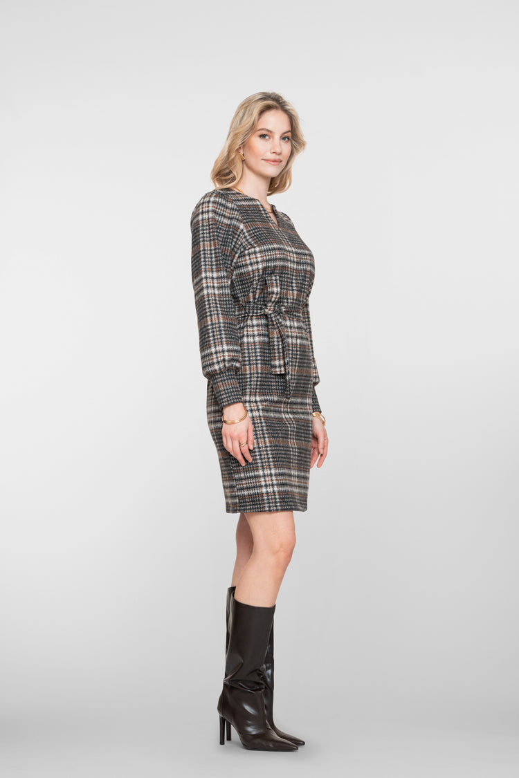 Geisha dames jurk met V-hals en checkered dessin