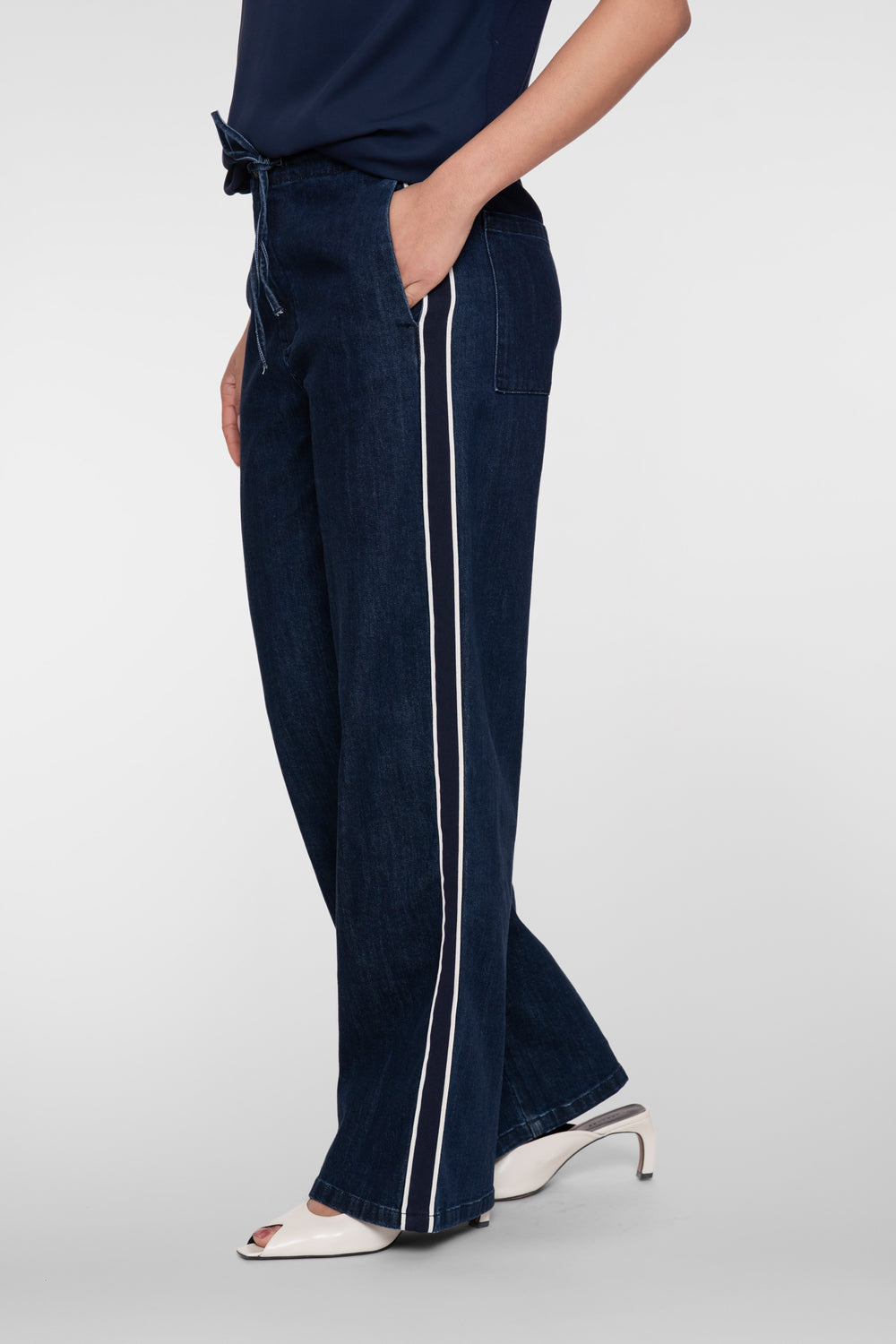 Geisha jeans met elastische band en strikkoord