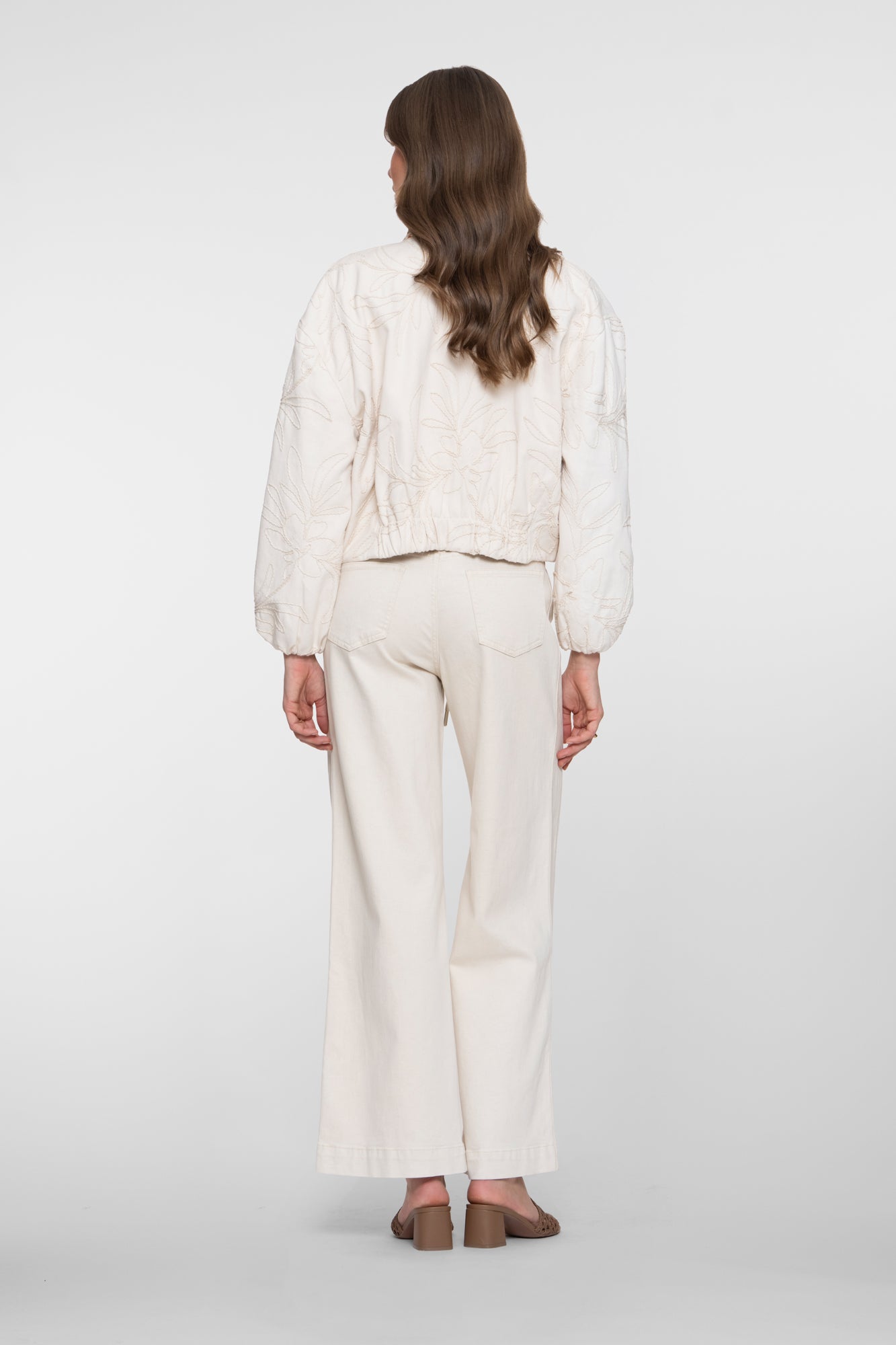 Geisha wide leg jeans ecru met strikceintuur