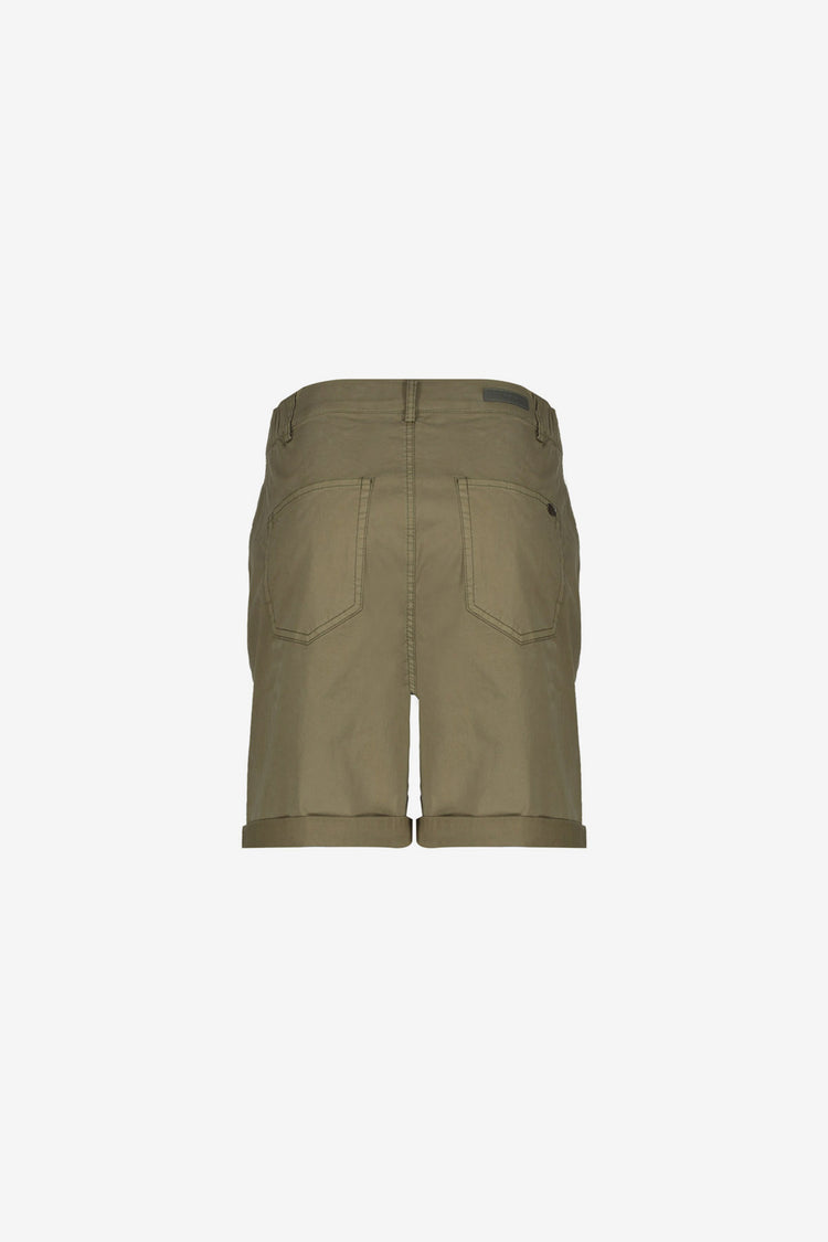 Geisha straight fit short