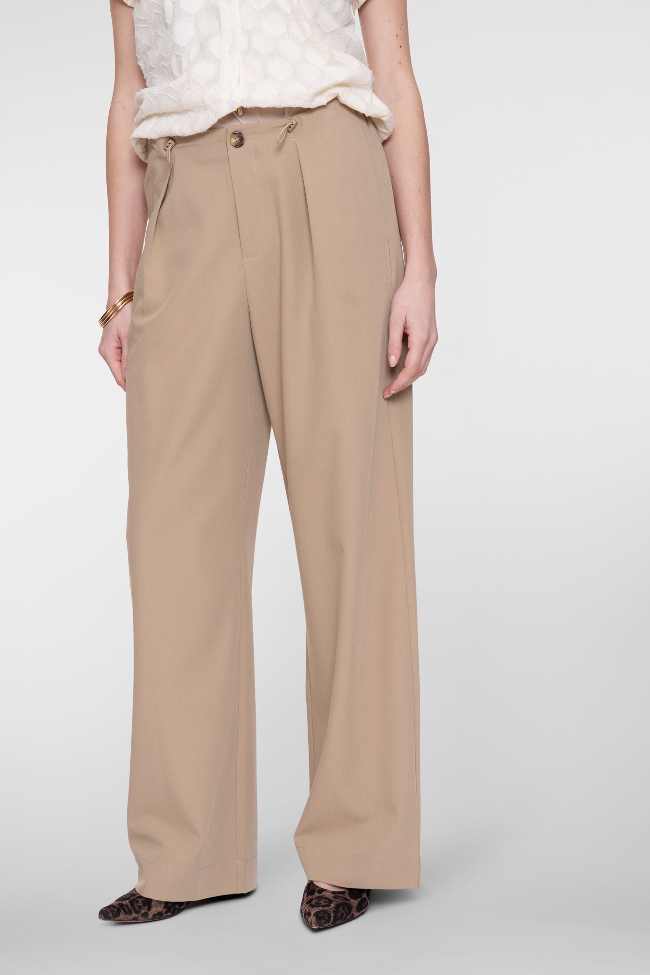 Geisha zandkleurige pantalon met drawstring