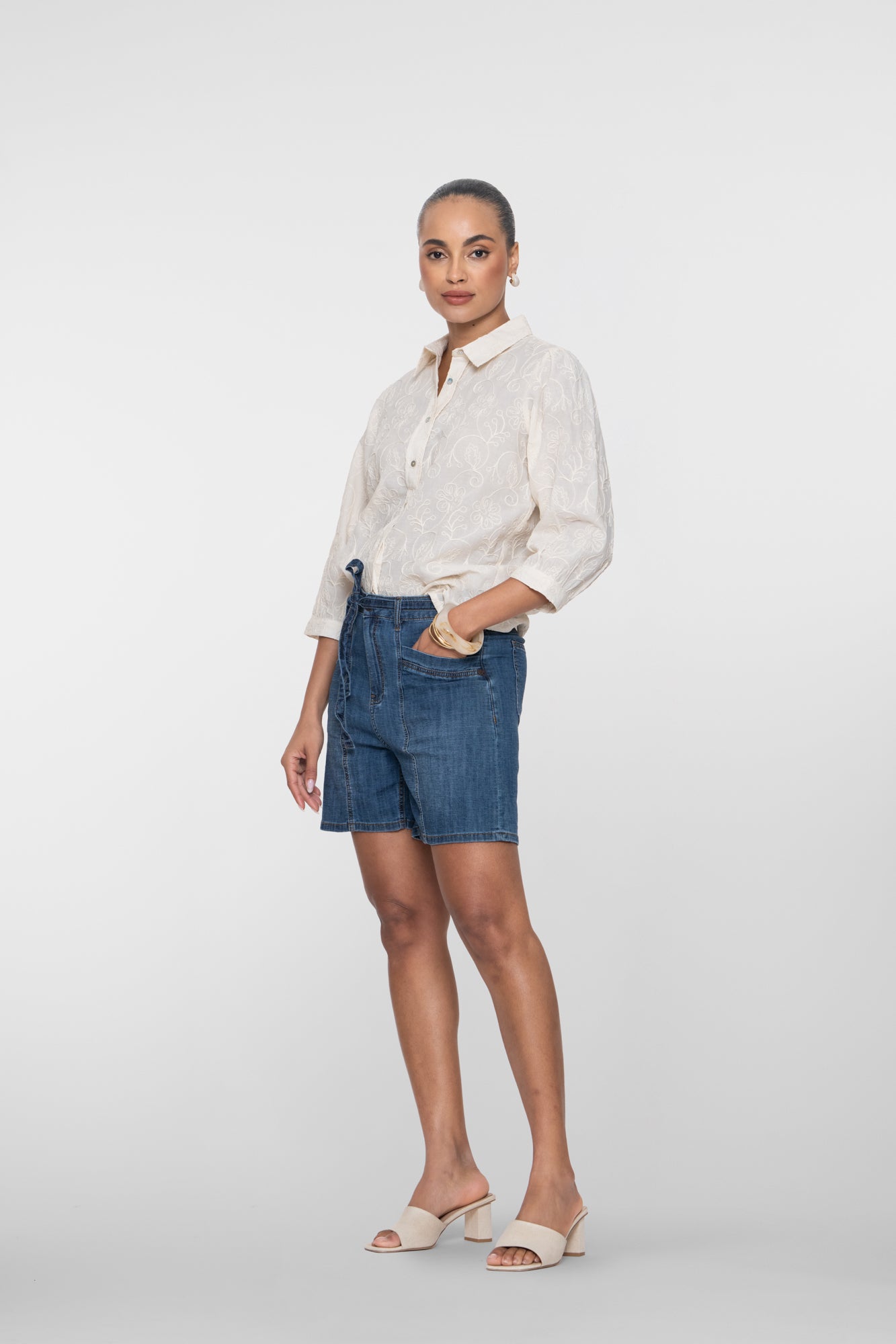 Geisha denim short met strikceintuur