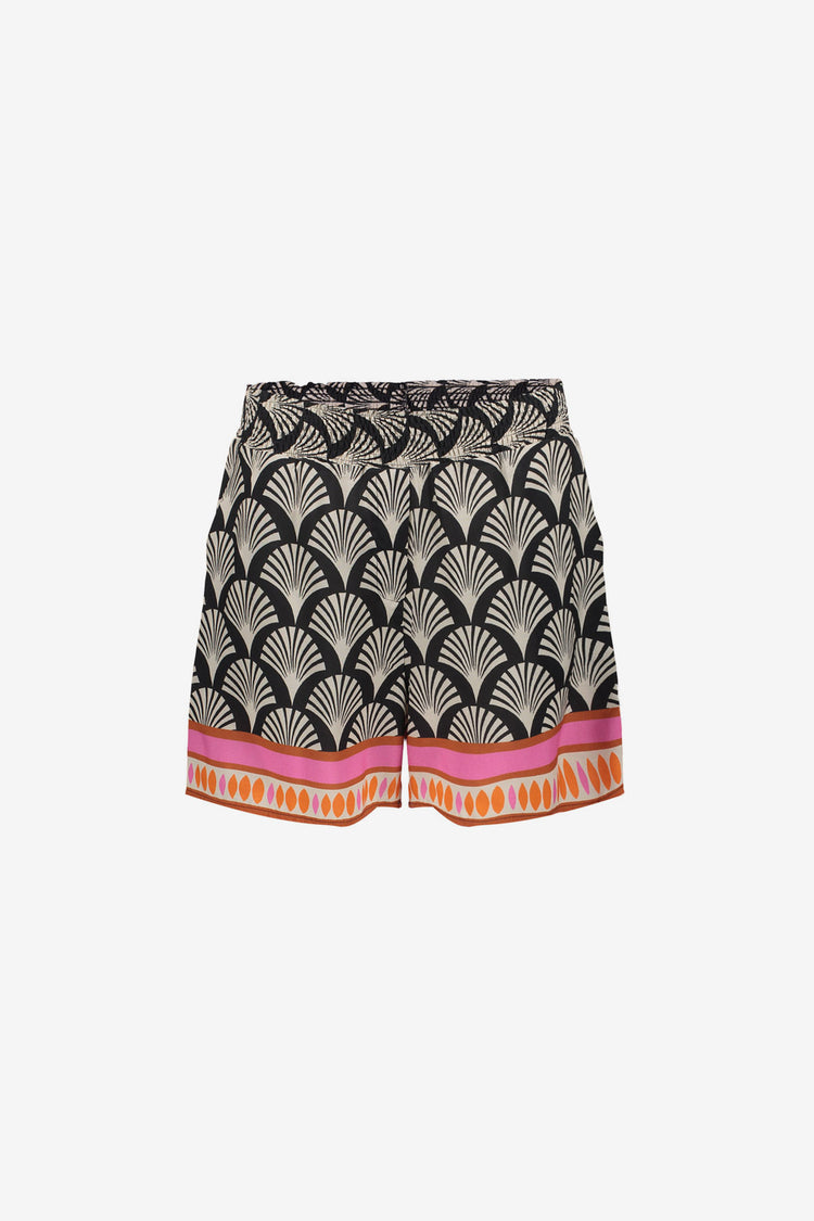 Geisha short met grafische print en zomerse uitstraling