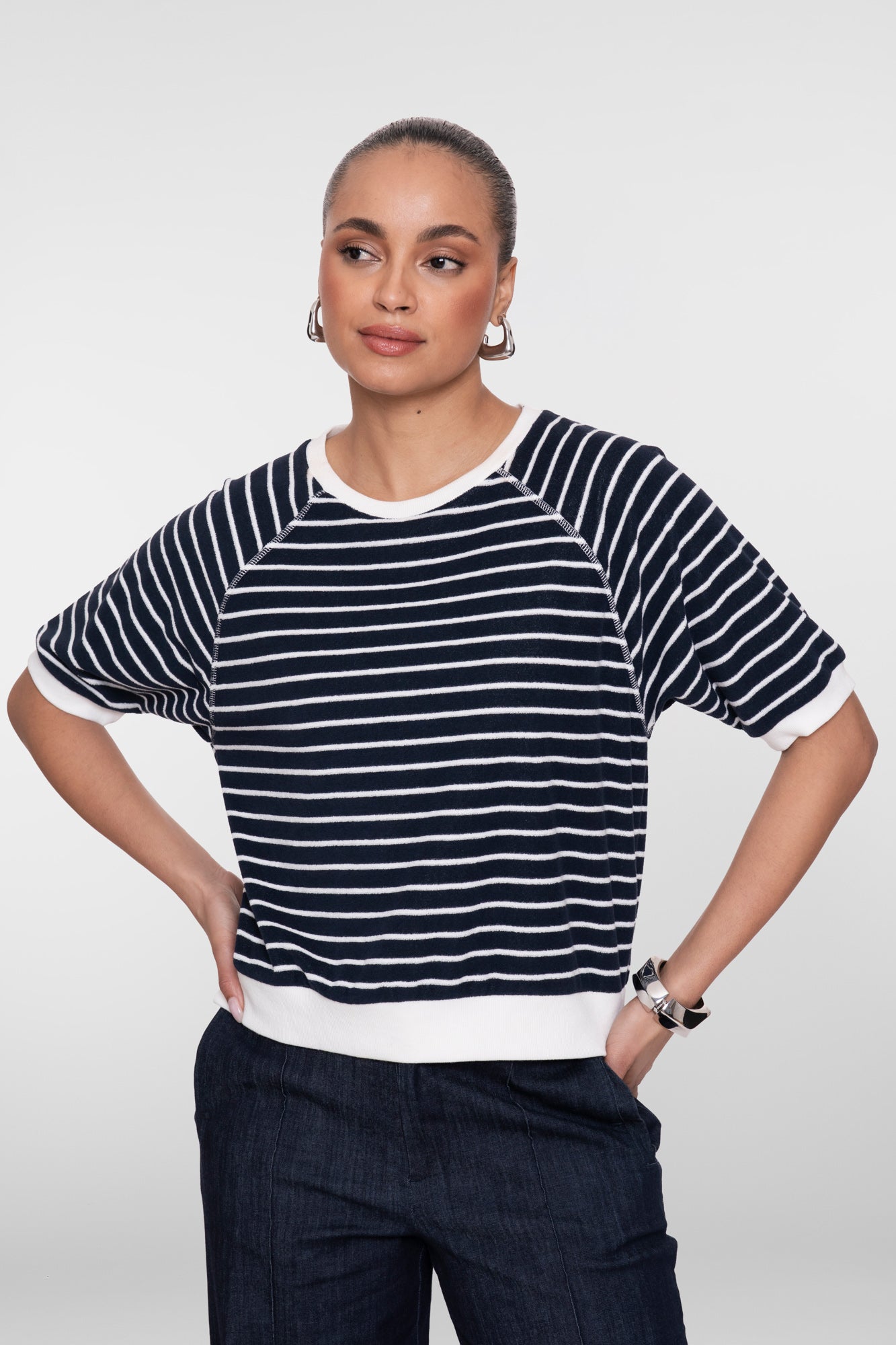 Geisha gestreepte sweater met korte mouw en raglanlijn