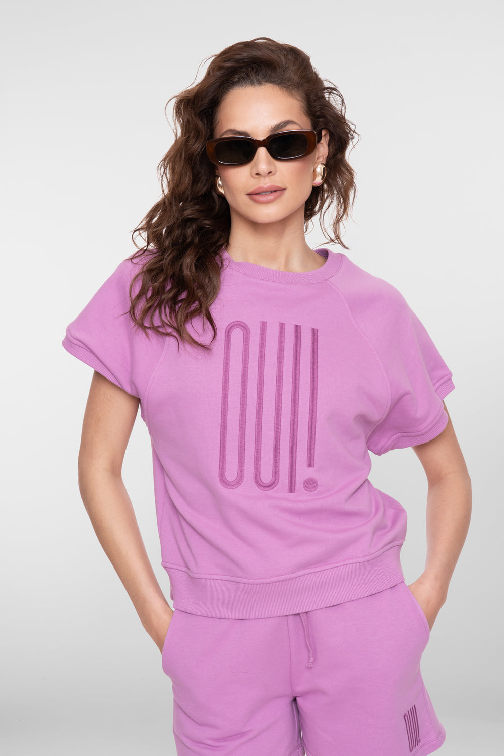 Geisha sweater 'OUI!'