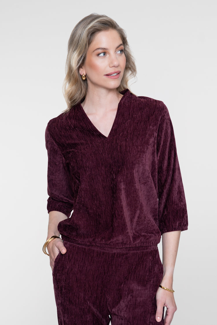 Geisha veloursachtige top met V-snit en 3/4 mouwen