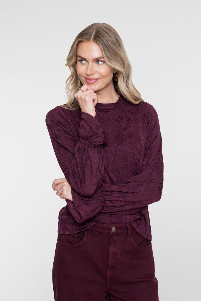 Geisha top met slangenprint en ruffle mouwen