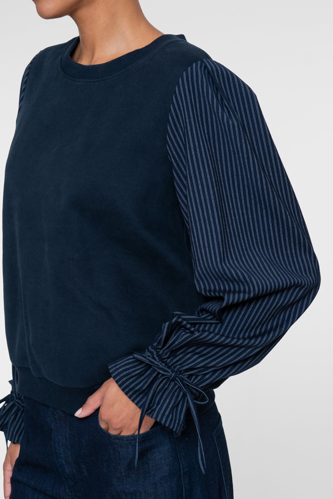 Geisha sweater met gestreepte blousemouwen en ruffle details