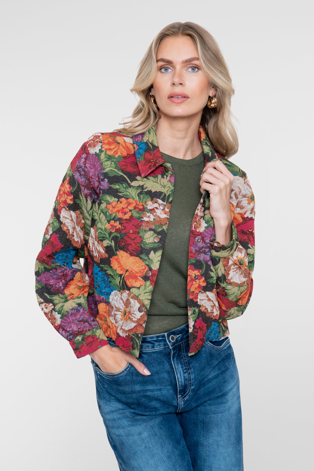 Geisha T-shirt met subtiele lurex glans – Shop de look