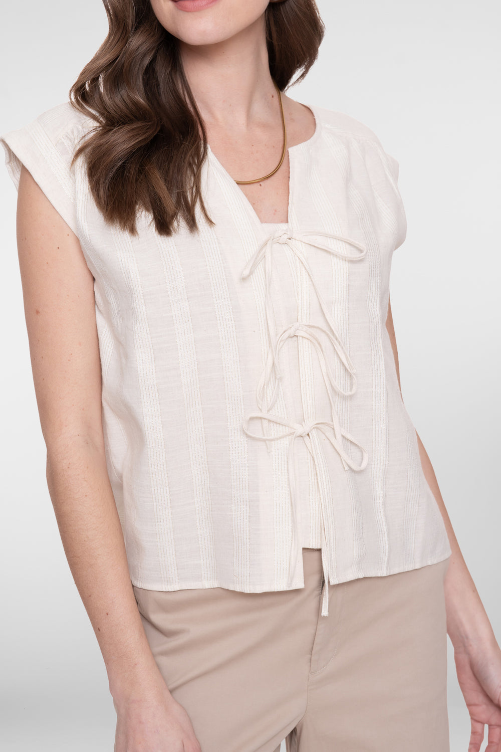 Geisha blouse met sierlijke striksluiting en lurex