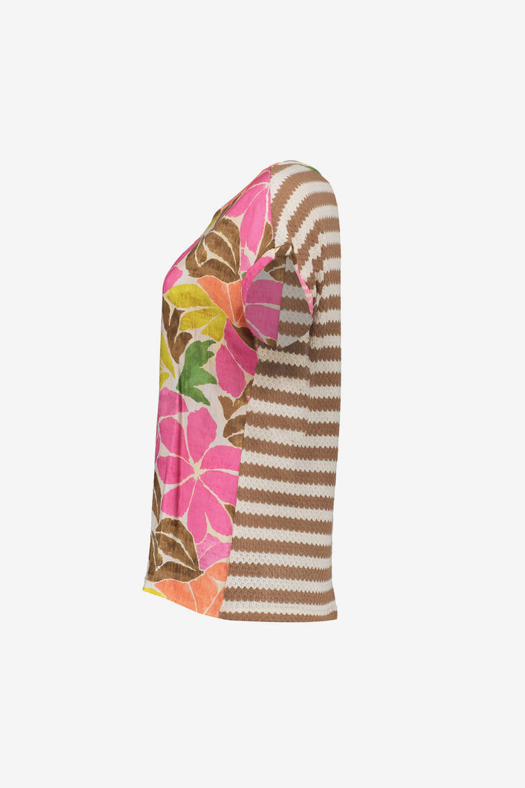 Geisha top met botanische print en contrasterend streeppatroon