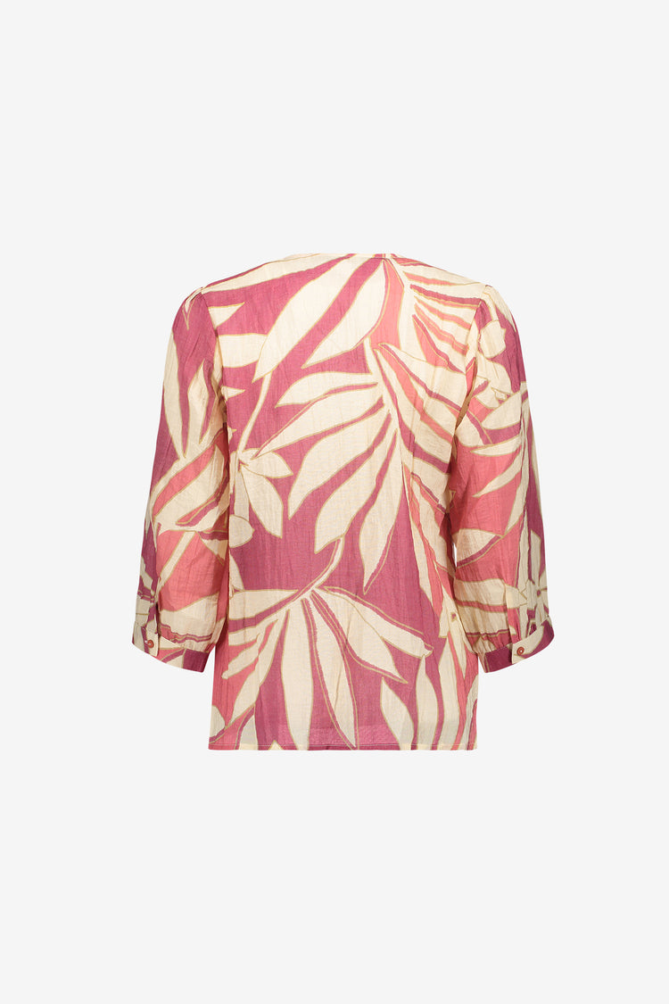 Geisha blouse met tropische bladprint en vrouwelijke uitstraling