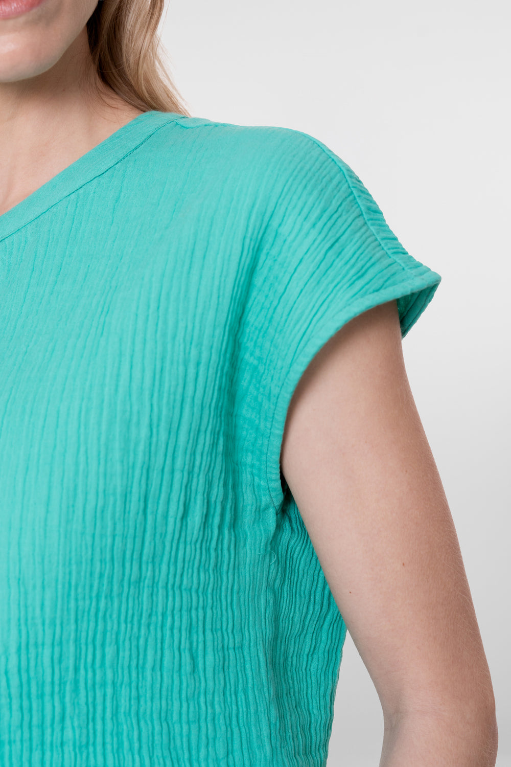 Geisha blouse aqua met aangeknipte mouwen
