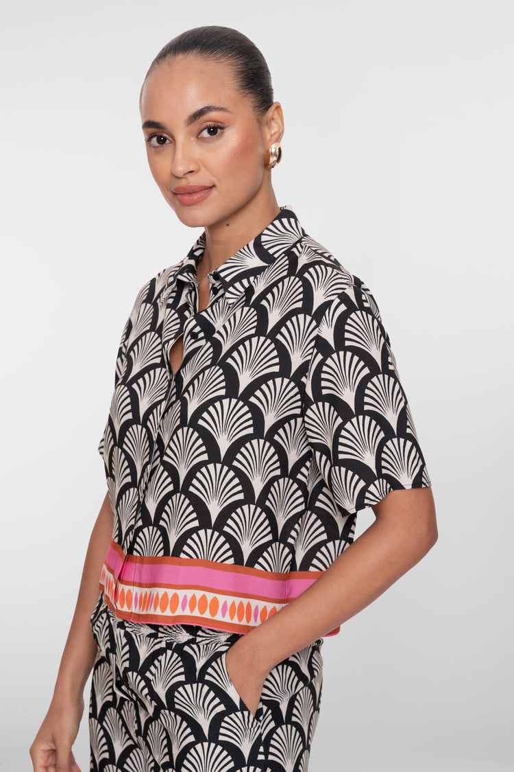 Geisha blouse met grafische print en contrasterende zoom