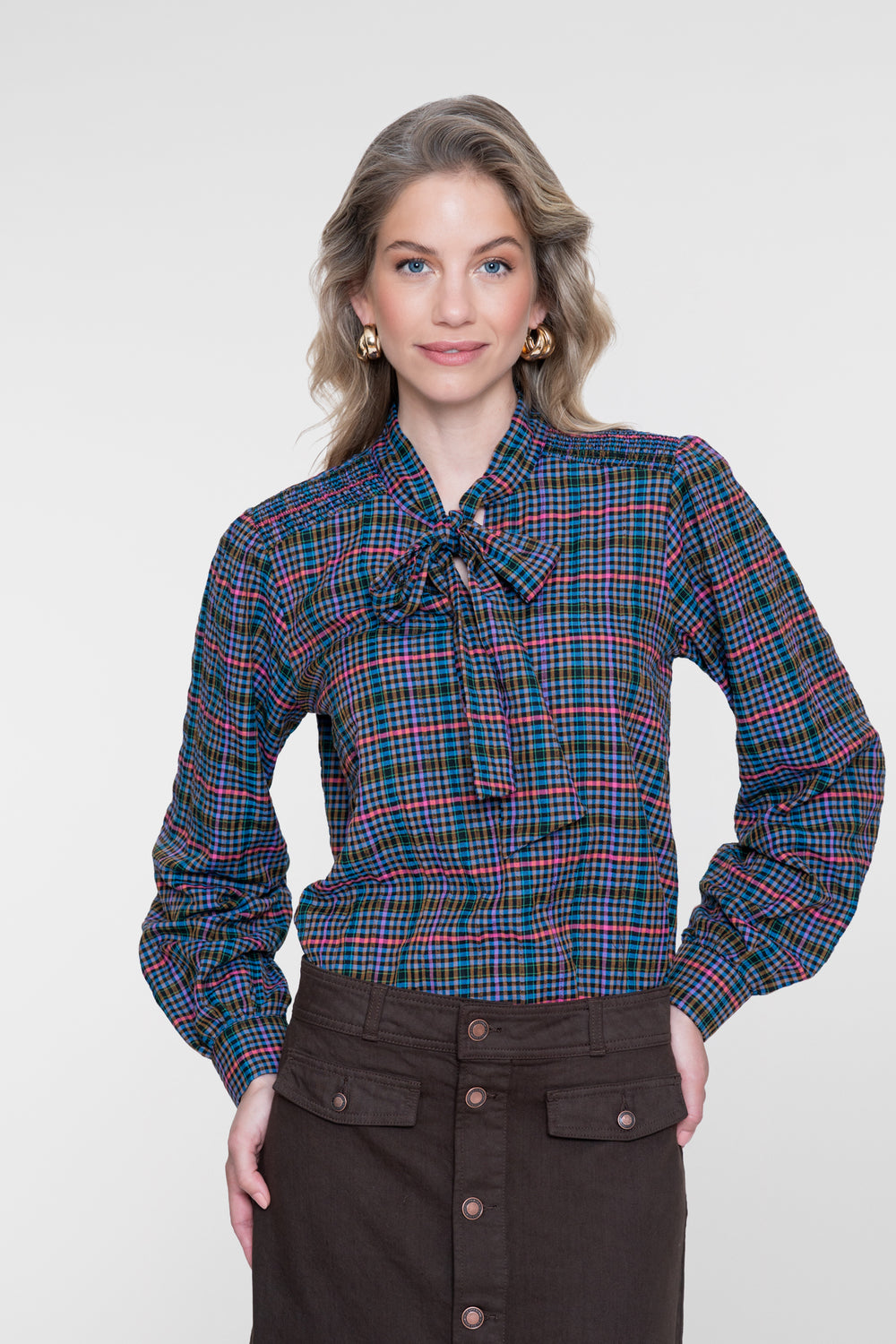 Geisha blouse met strikhals en lange mouwen in ruitdessin