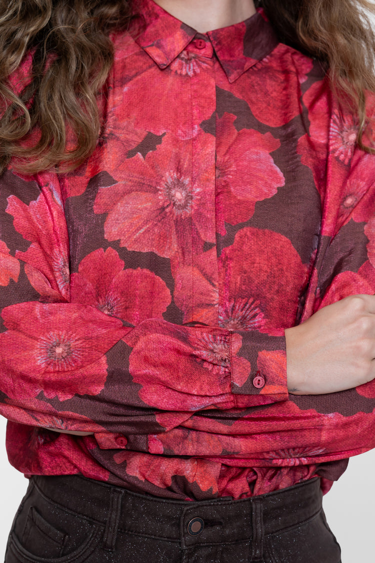 Geisha blouse met klassieke kraag en bloemendessin