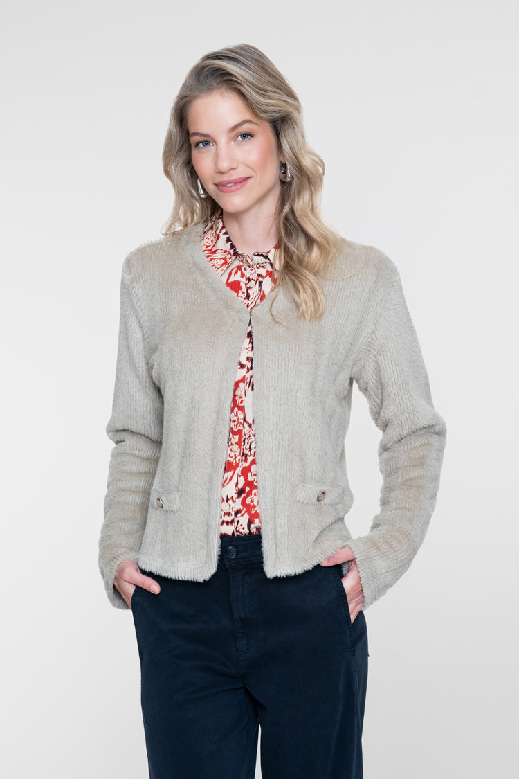 Geisha blouse met klassieke kraag en sierlijke print