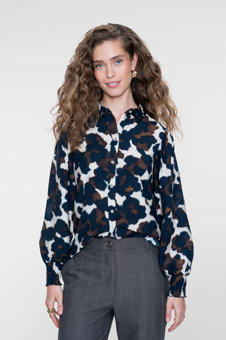 Geisha bestseller blouse met moderne cow print