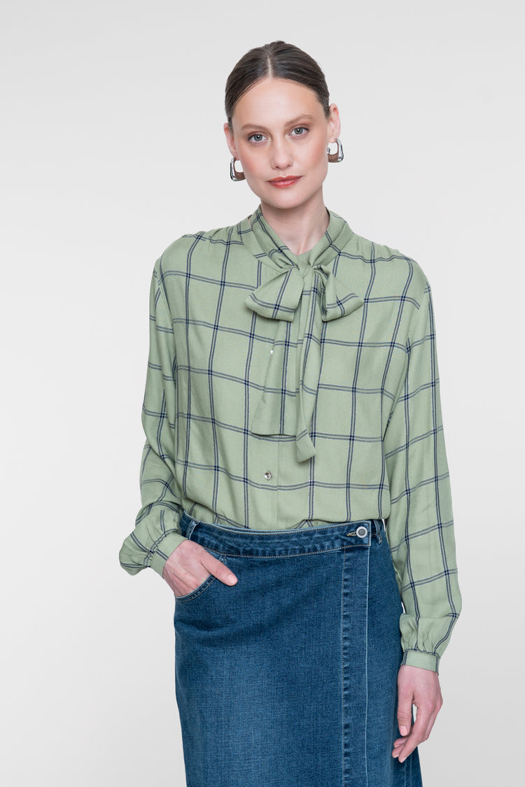 Geisha blouse met strikdetail en ruitdessin