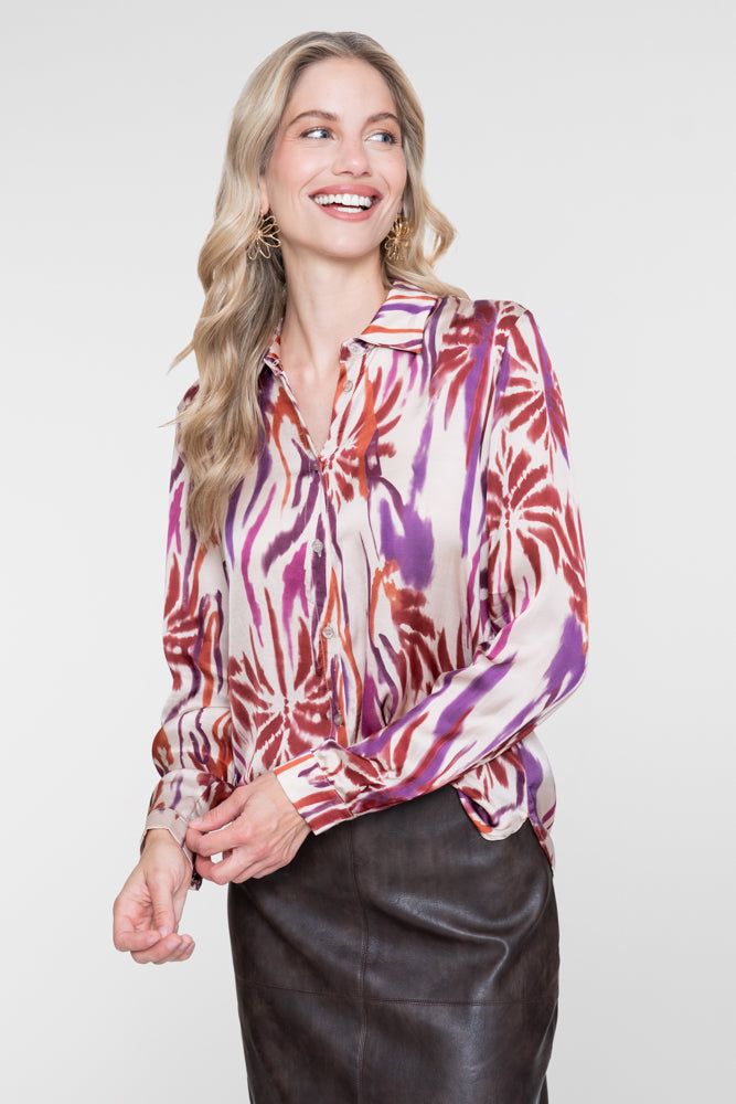 Geisha satijnlook blouse met kleurrijk dessin – Shop de look