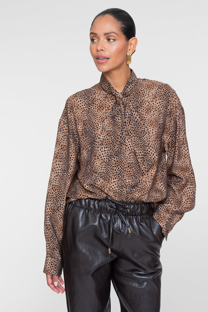 Geisha oversized blouse met leopardprint en strikdetail