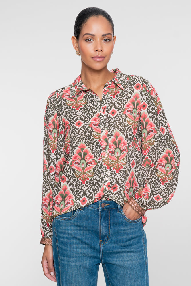Geisha blouse met barokdessin en sierlijke mouwen