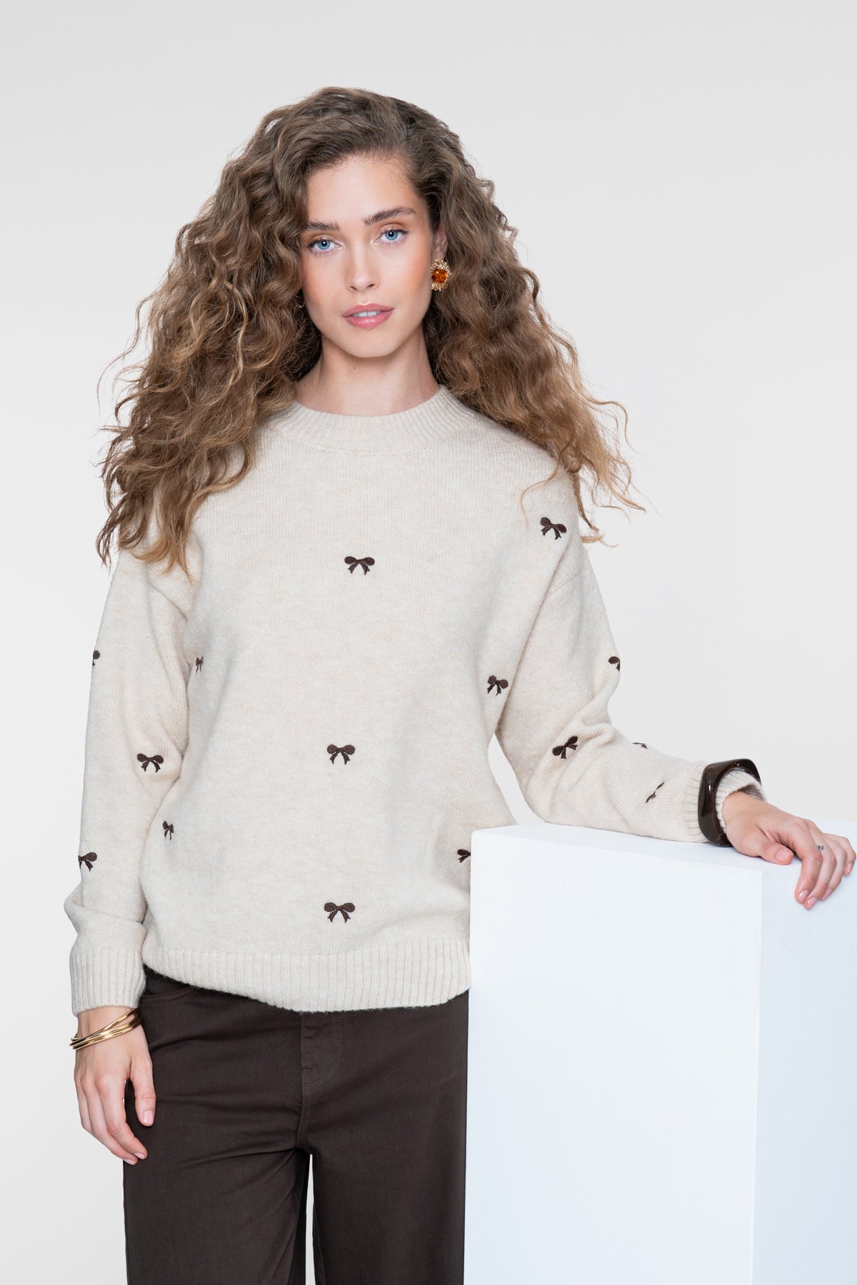 Geisha gebreide trui met strikjesdessin – Shop de look