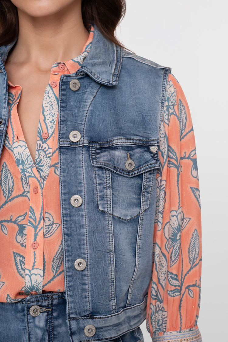 Geisha denim gilet met kraag en knoopsluiting