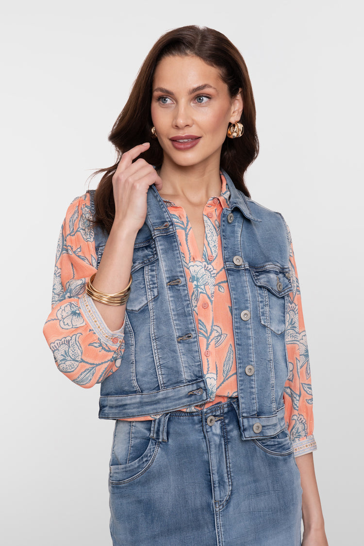 Geisha denim gilet met kraag en knoopsluiting