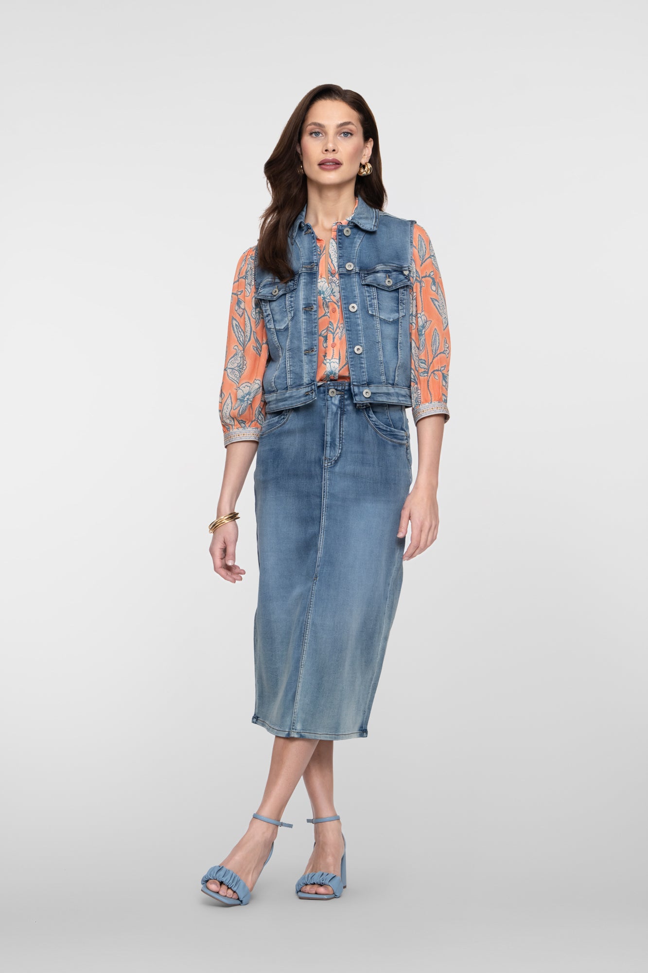 Geisha denim gilet met kraag en knoopsluiting