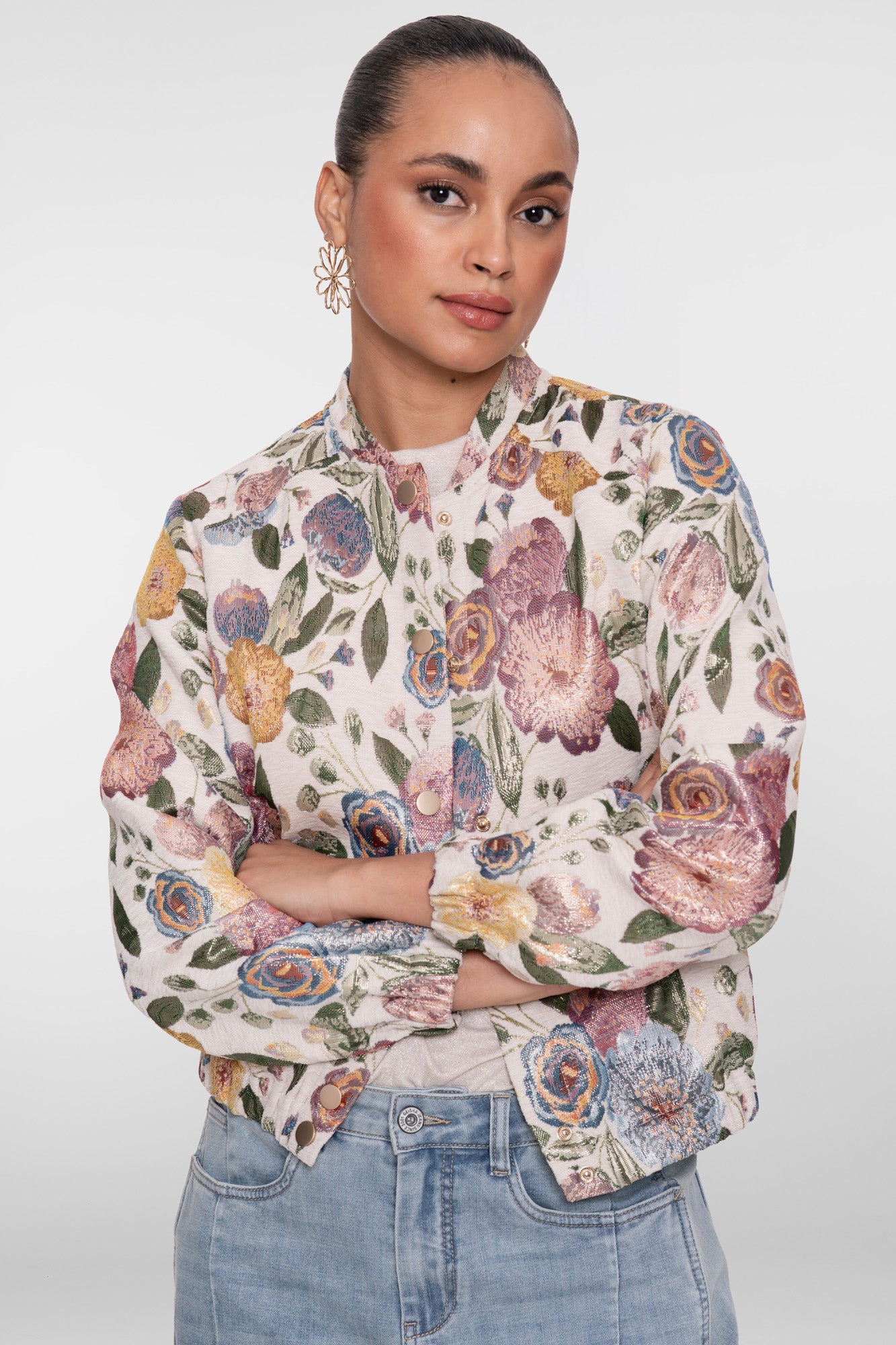 Geisha bloemenjacquard bomberjack met korte valling