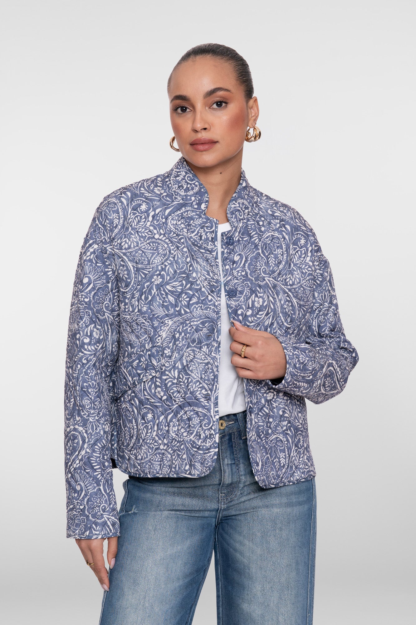 Geisha blauw gestept jasje met paisleyprint