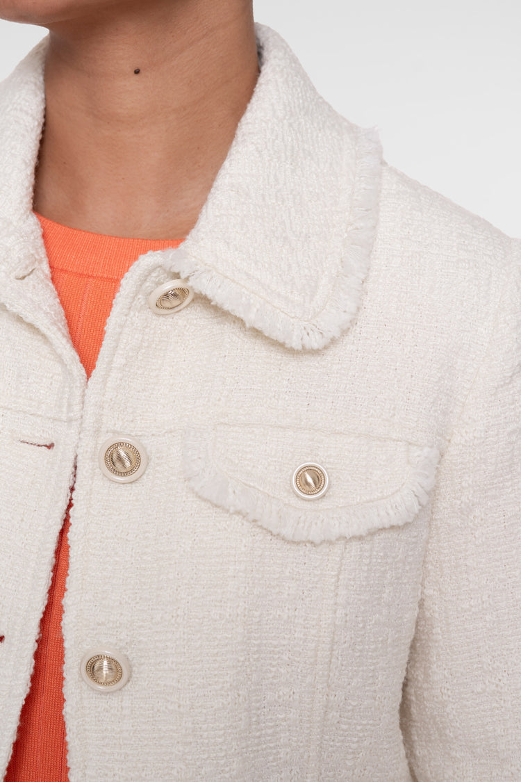 Geisha korte blazer met structuur en decoratieve knopen