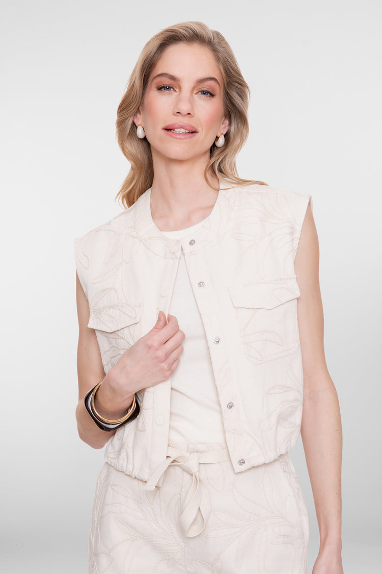 Geisha gilet met geborduurd bladpatroon en moderne uitstraling
