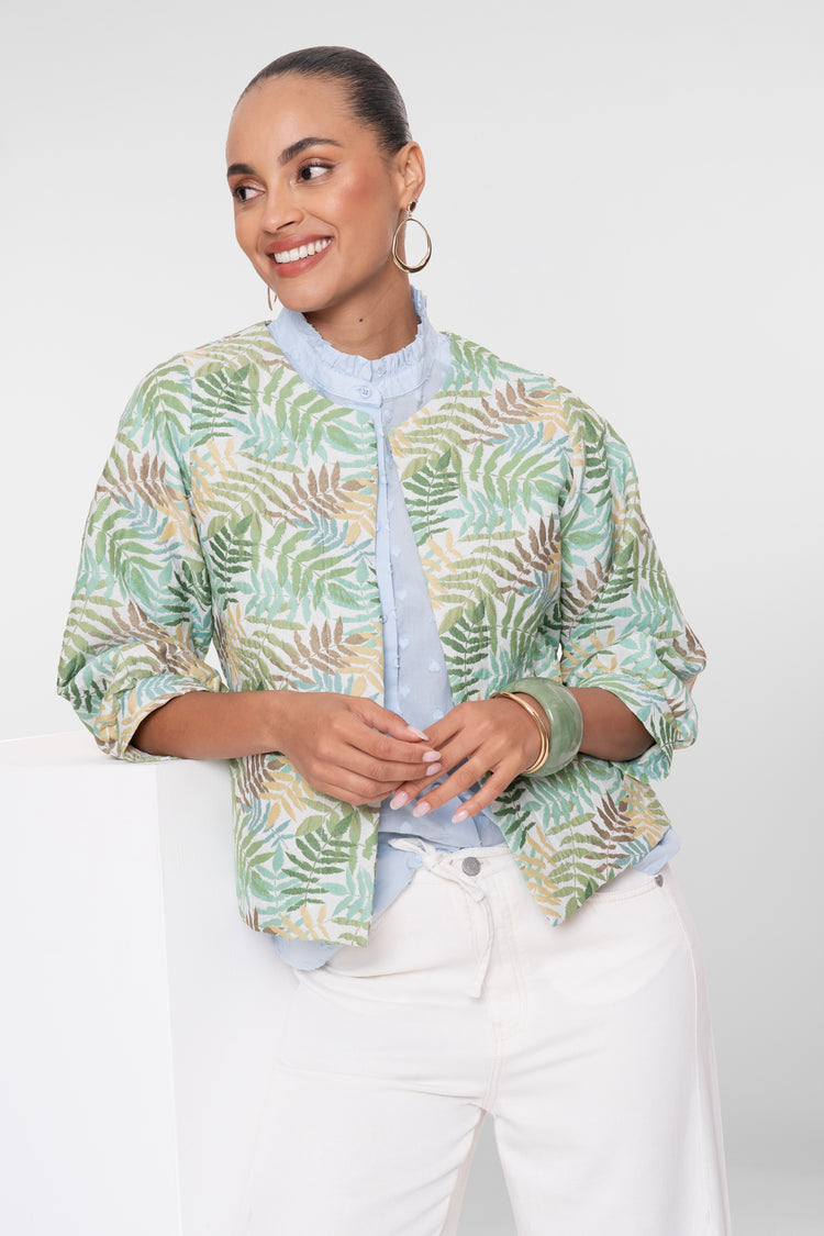 Geisha bomber jasje met palmbladeren print en moderne uitstraling