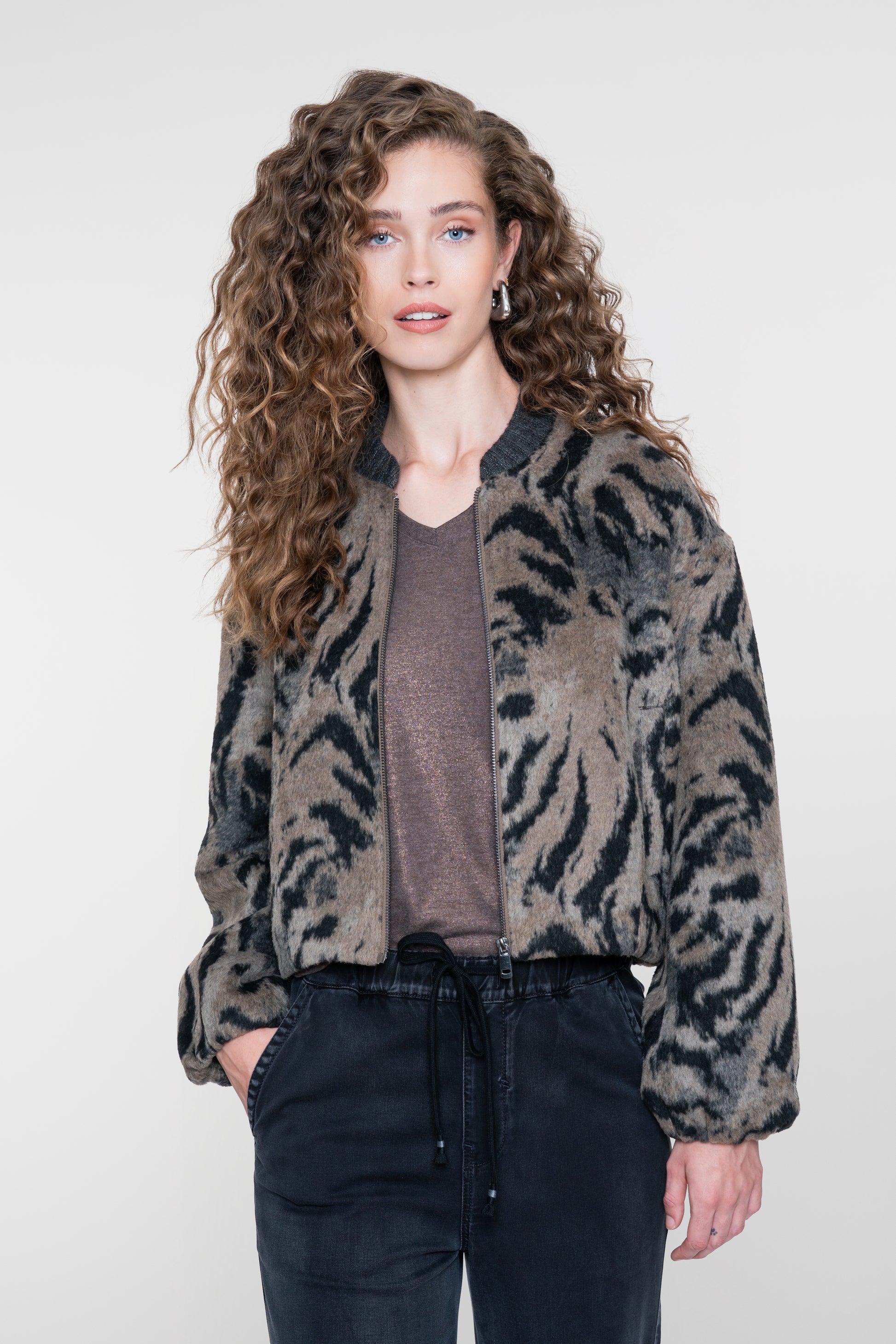 Geisha dames bomberjack met animal print en gebreide kraag