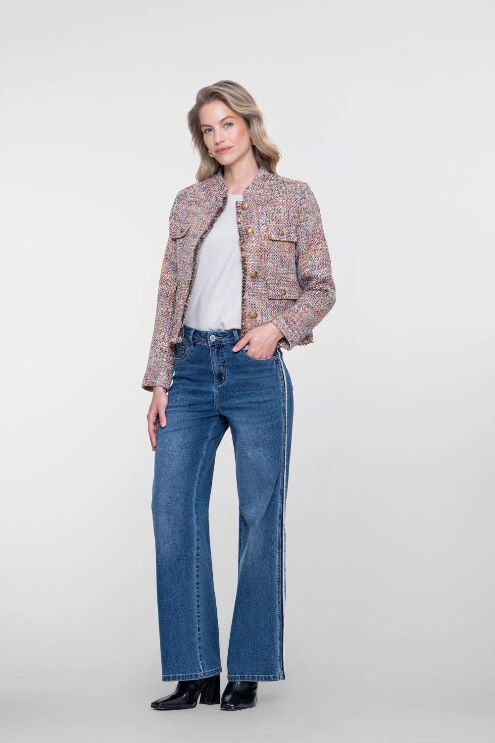 Geisha bouclé jasje in multicolor met sierknopen