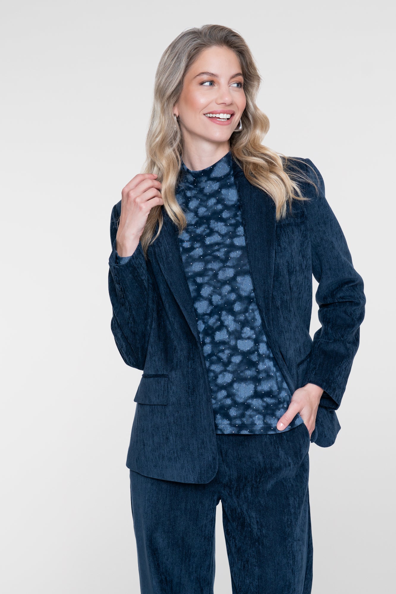Geisha blazer met fluweelachtige structuur en reverskraag