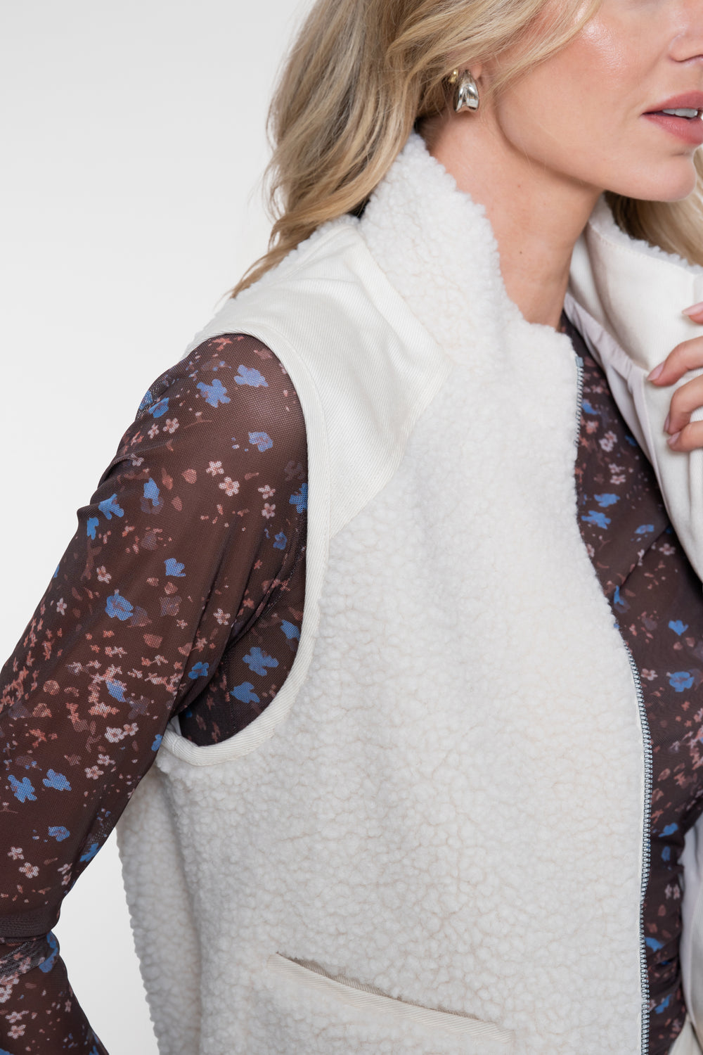 Geisha teddy bodywarmer met opstaande kraag